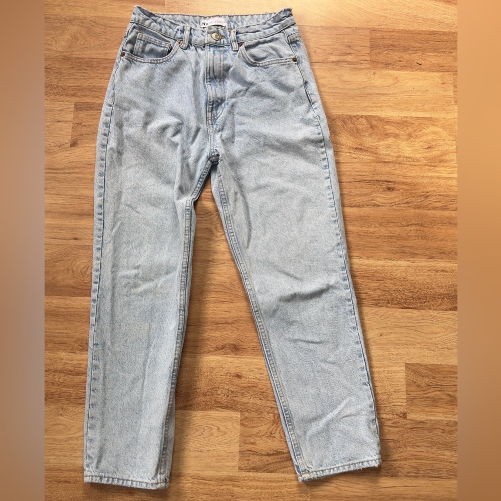 Zara Straight Jeans - Light Blue